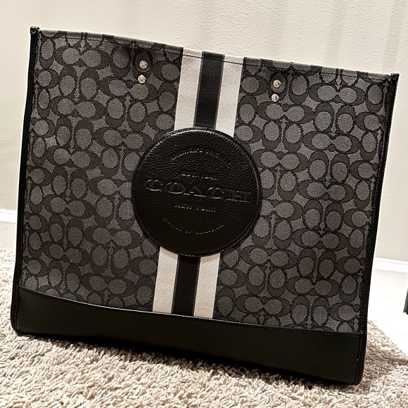 Coach Tote (Like New) - Picture 1 of 5